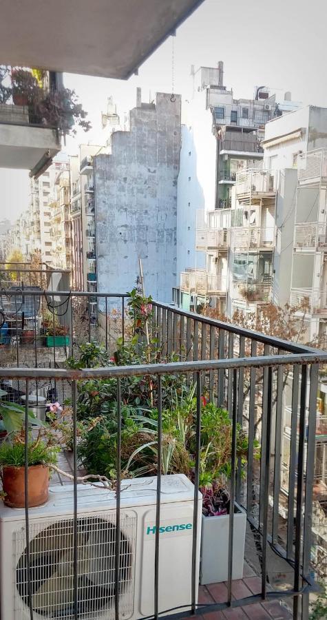 Depto 2 Ambientes Muy Luminoso Con Wifi Y Vista A La Plaza Apartment Buenos Aires Exterior photo