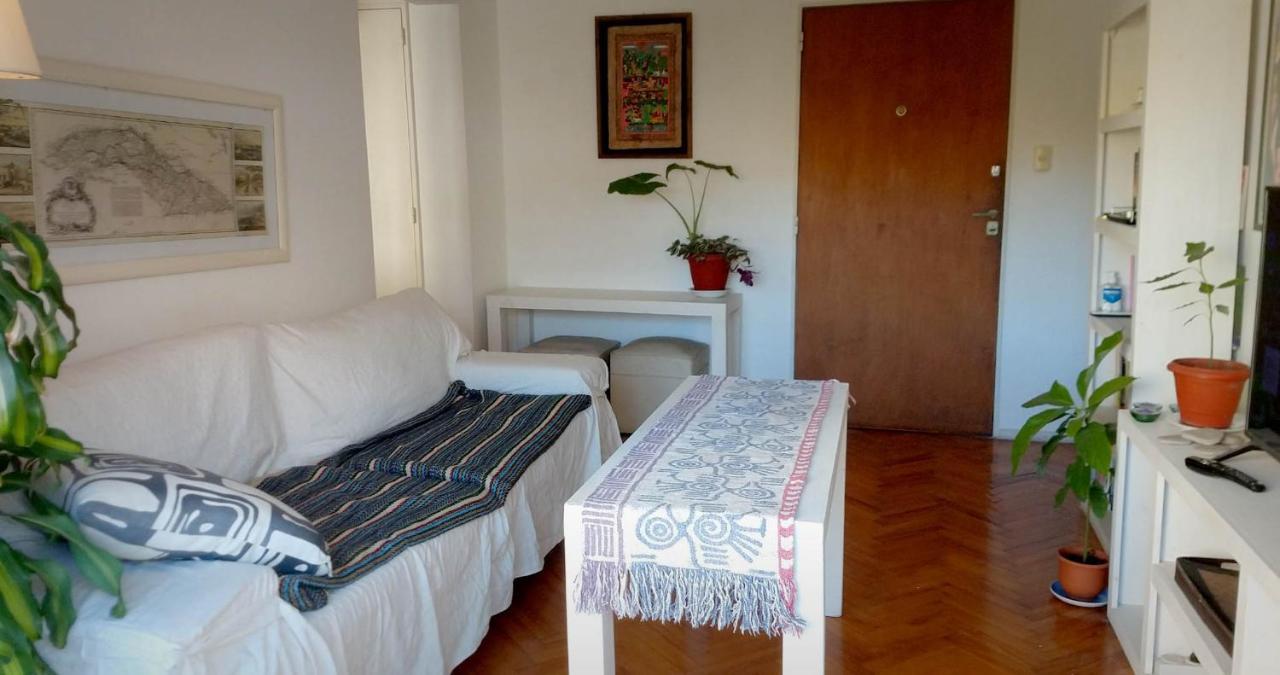 Depto 2 Ambientes Muy Luminoso Con Wifi Y Vista A La Plaza Apartment Buenos Aires Exterior photo
