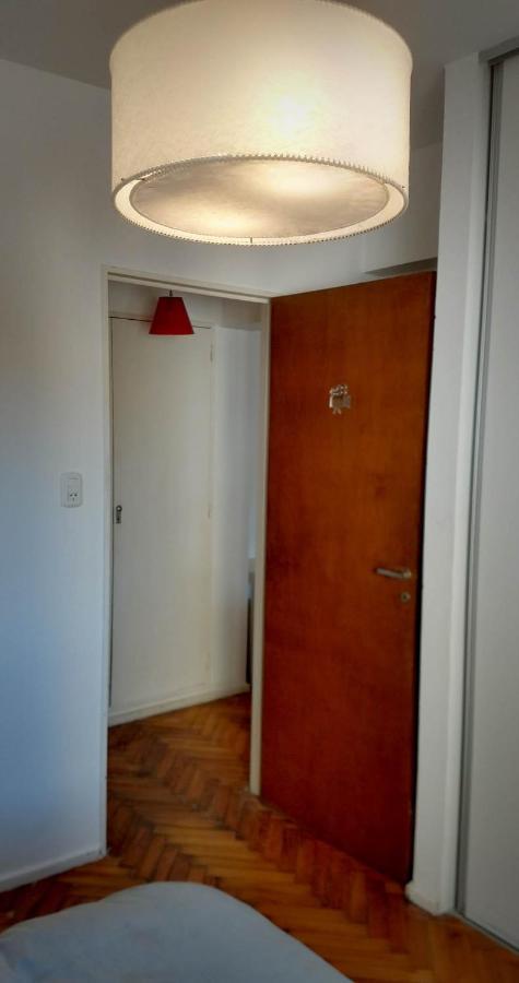 Depto 2 Ambientes Muy Luminoso Con Wifi Y Vista A La Plaza Apartment Buenos Aires Exterior photo